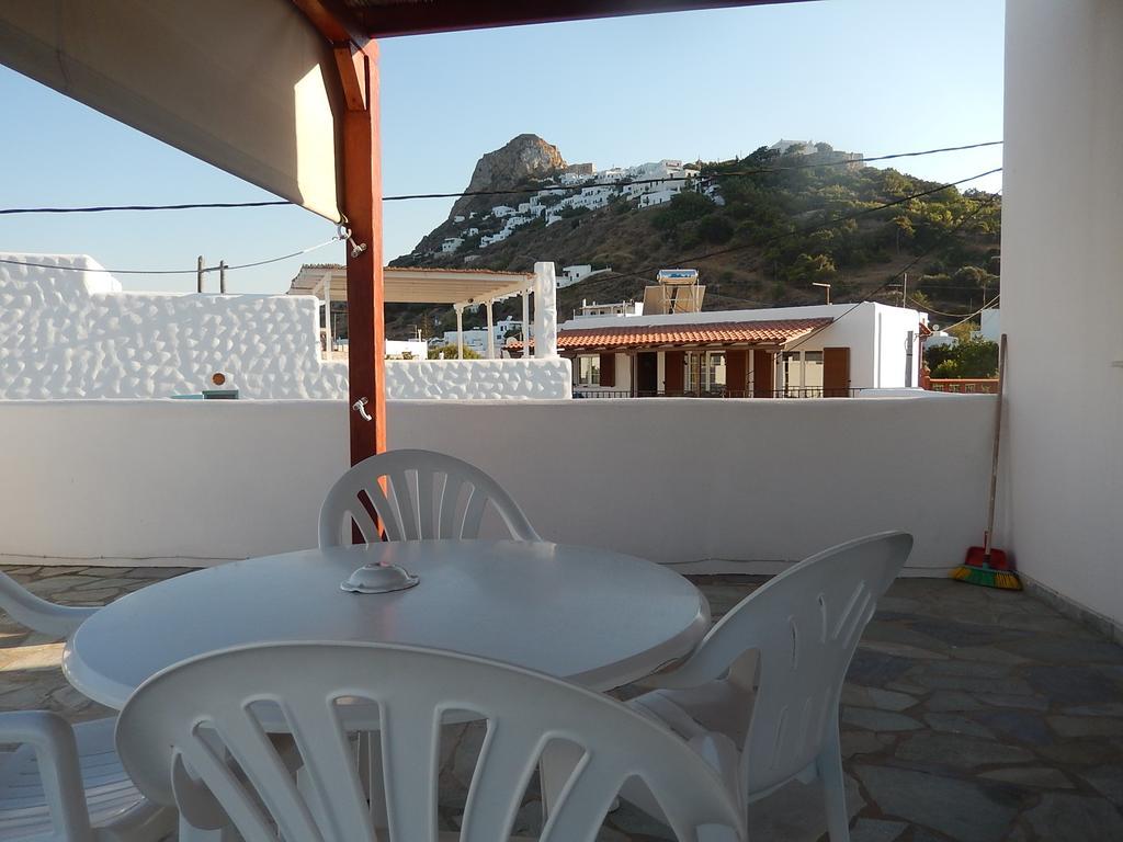 Deidamia Hotel Skyros Bilik gambar